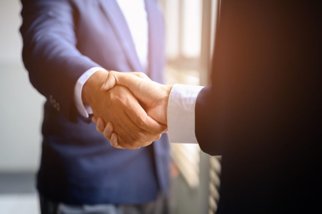 HUKUKSAL KONULARDA DANIŞMANLIK VE ARABULUCULUK HİZMETLERİ